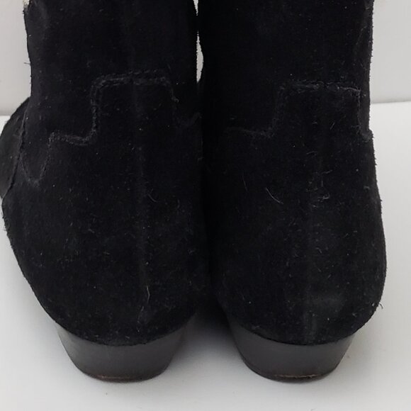 Fish Cam: Women's Black mid-calf Suede fir motif Boot , Size 6M - Picture 12 of 15